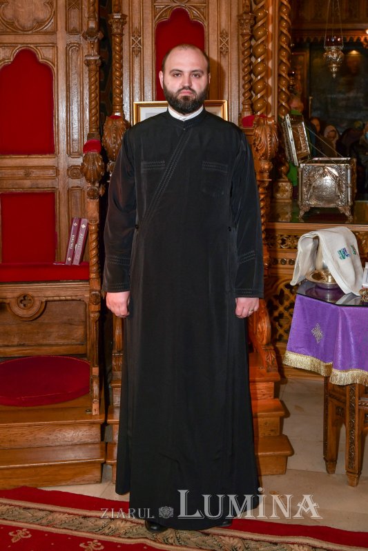 Redactor de la „Ziarul Lumina” hirotonit întru diacon 209137