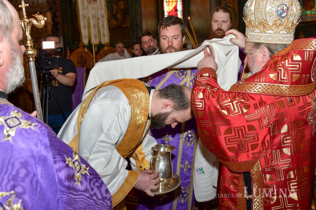 Redactor de la „Ziarul Lumina” hirotonit întru diacon 209144