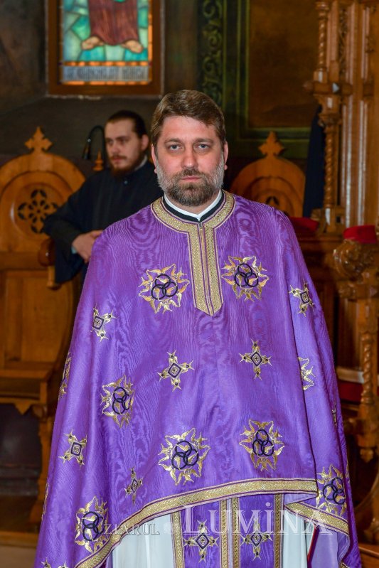 Redactor de la „Ziarul Lumina” hirotonit întru diacon 209149