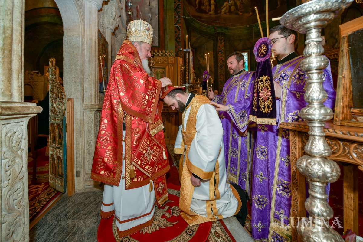 Redactor de la „Ziarul Lumina” hirotonit întru diacon 209172