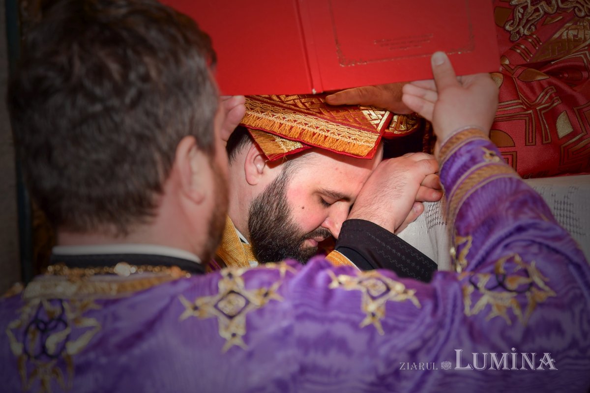 Redactor de la „Ziarul Lumina” hirotonit întru diacon 209179