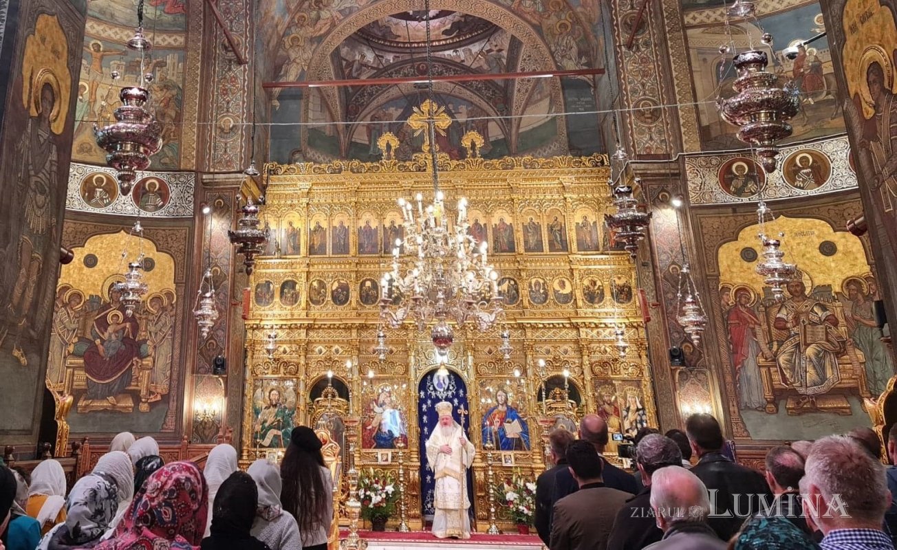 Duminica a 5-a din Post la Catedrala Patriarhală din București 209203