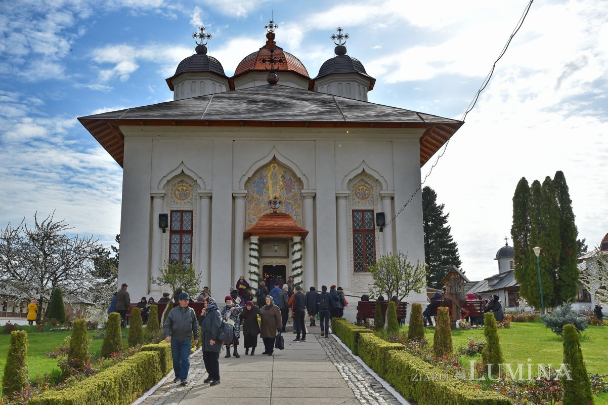 Cinstirea Sfântului Ierarh Calinic la Mănăstirea Cernica 209361
