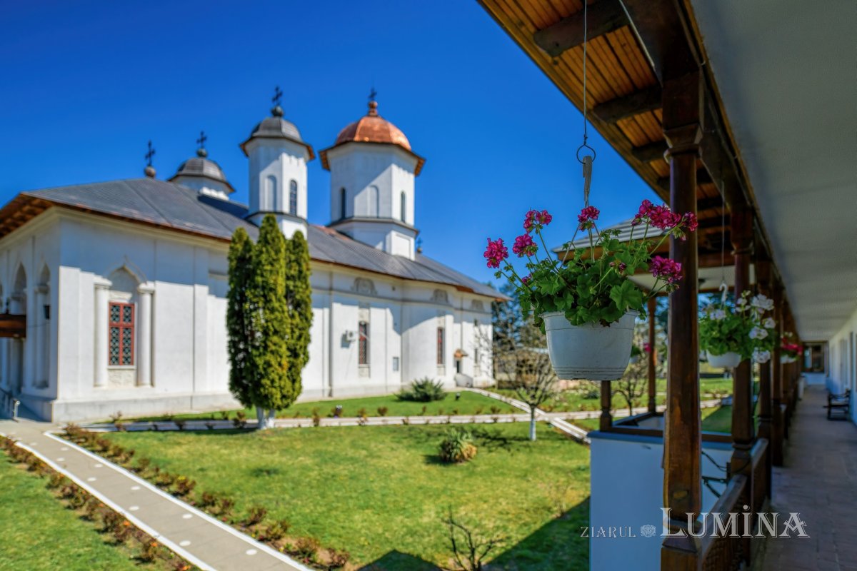 Sfântul Ierarh Calinic, un ambasador la Dumnezeu 209244