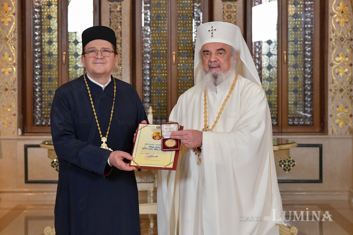 Daruri din partea Patriarhului României pentru paraclisele patriarhale 209985