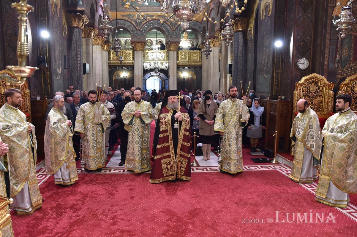 Praznicul Floriilor la Catedrala Patriarhală 210023