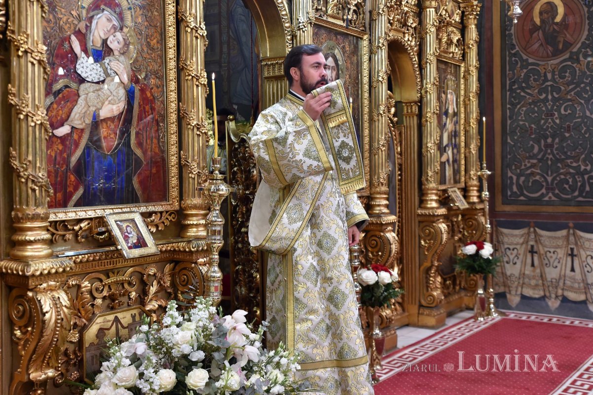 Praznicul Floriilor la Catedrala Patriarhală 210031