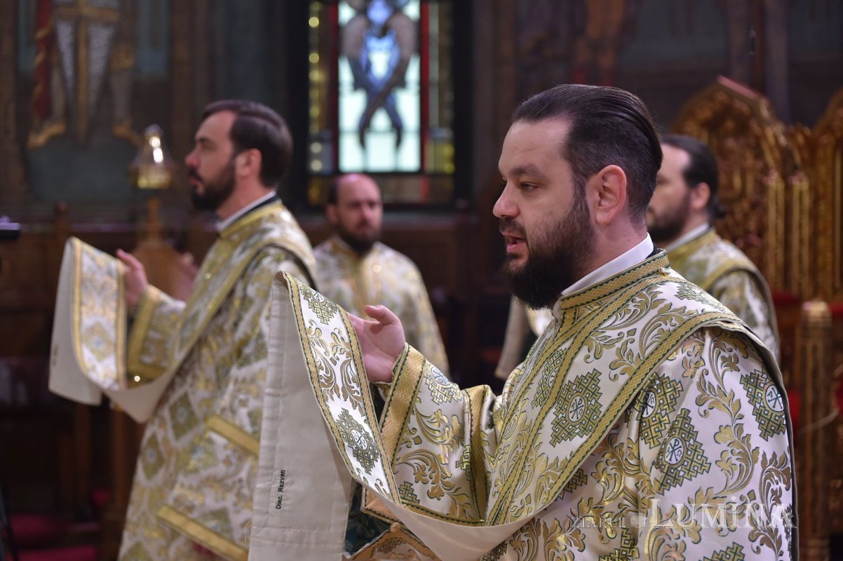 Praznicul Floriilor la Catedrala Patriarhală 210035