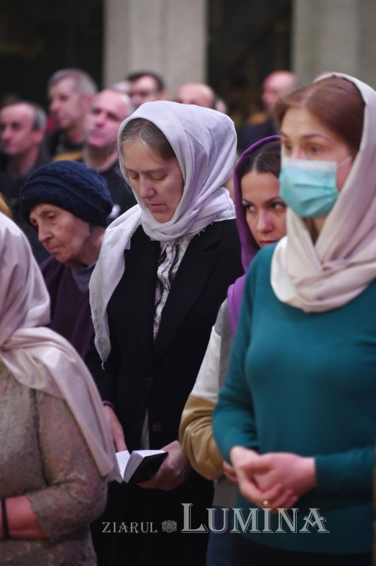 Praznicul Floriilor la Catedrala Patriarhală 210038