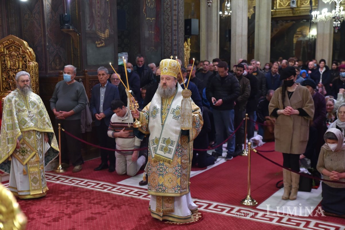 Praznicul Floriilor la Catedrala Patriarhală 210040