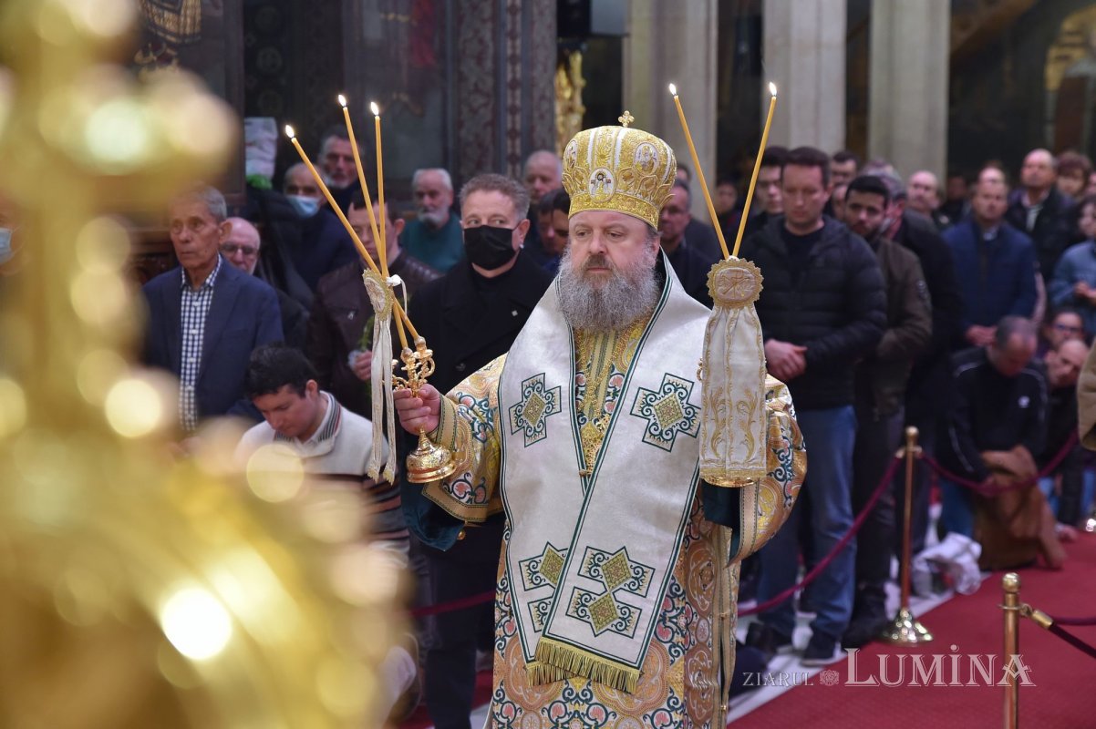 Praznicul Floriilor la Catedrala Patriarhală 210042