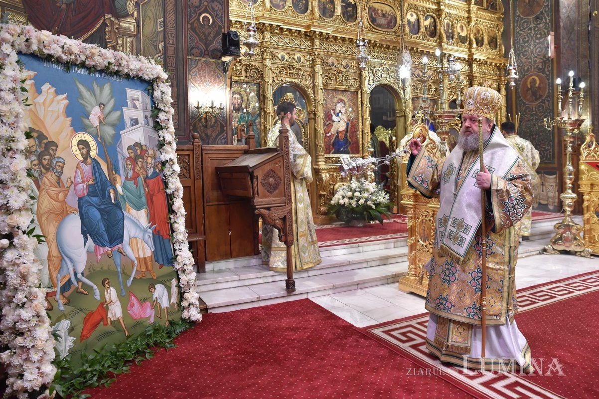 Praznicul Floriilor la Catedrala Patriarhală 210043