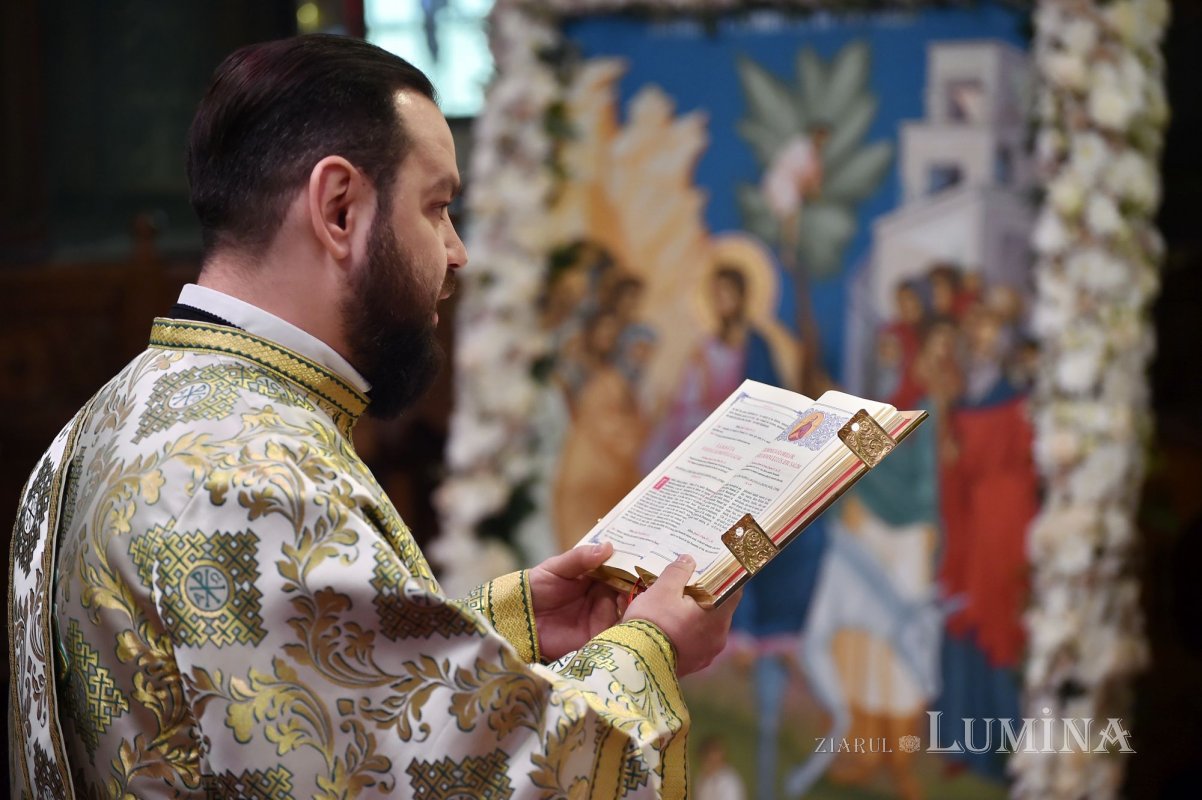 Praznicul Floriilor la Catedrala Patriarhală 210045