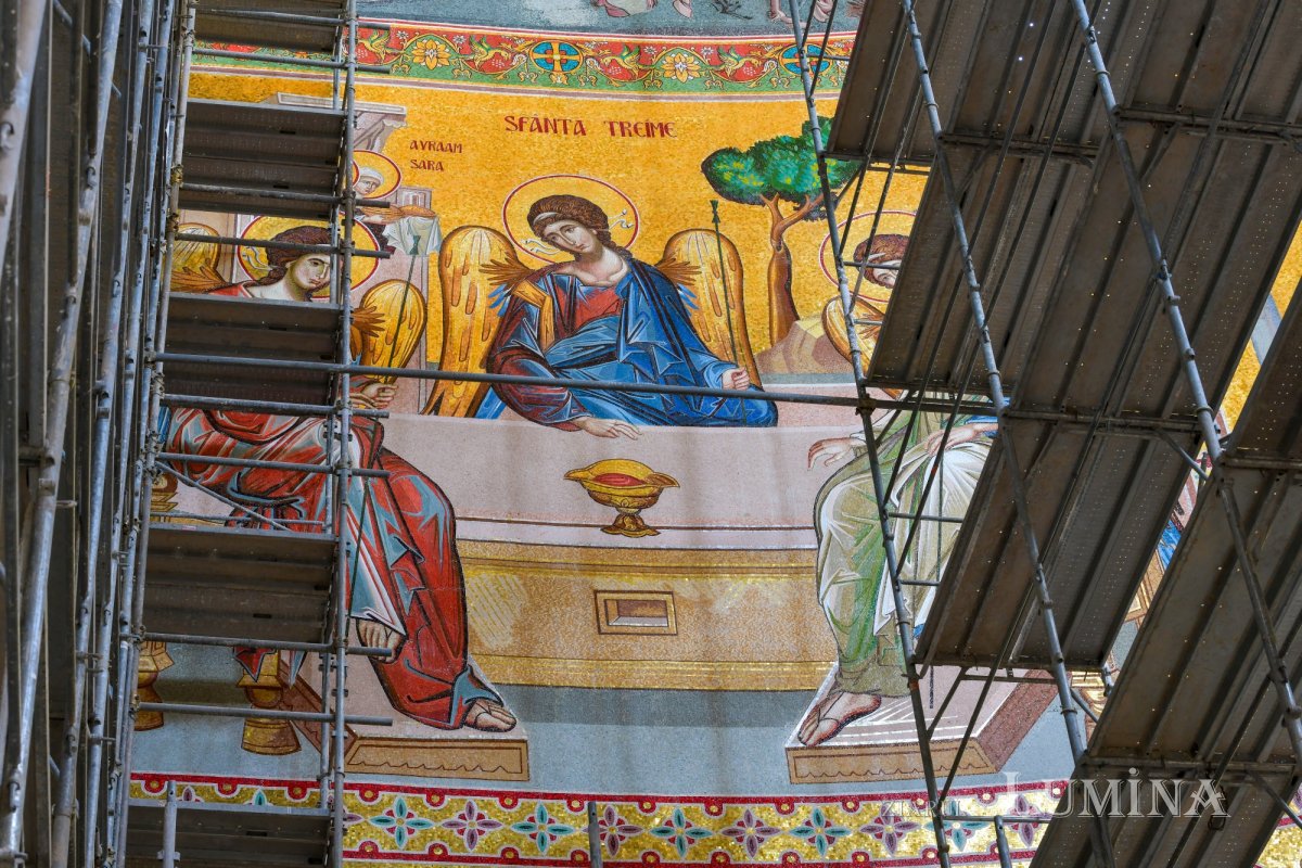 Progresul șantierului Catedralei Naționale în apropierea sărbătorilor pascale 210399