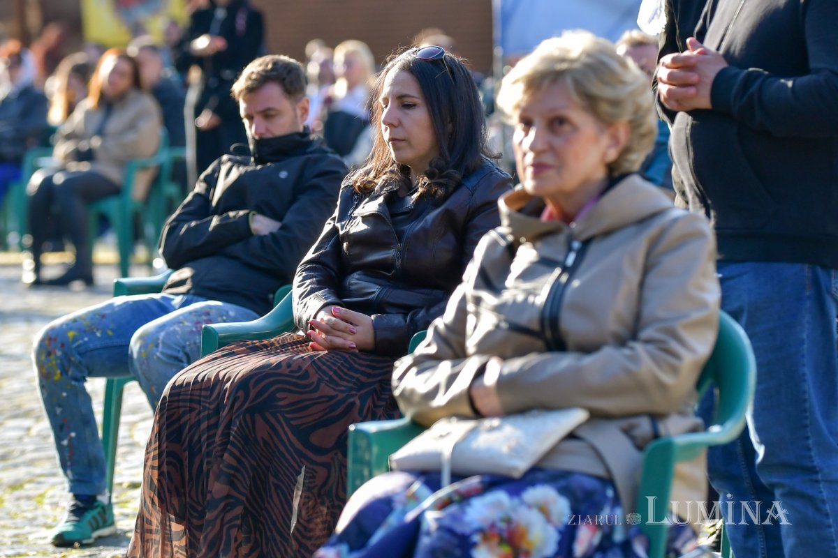 Slujba Sfintelor și Mântuitoarelor Pătimiri ale Domnului la Catedrala Patriarhală 210714