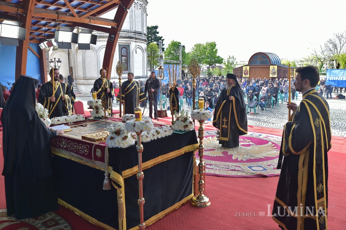 Denia Prohodului Domnului pe Dealul Patriarhiei 210790