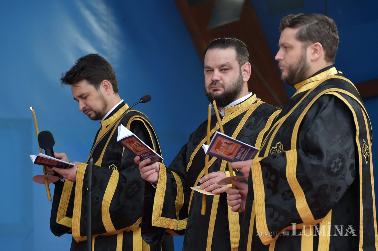 Denia Prohodului Domnului pe Dealul Patriarhiei 210802