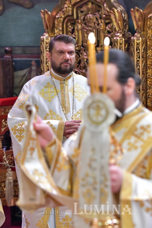 Duminica Sfintelor Paști la Catedrala Patriarhală 210980