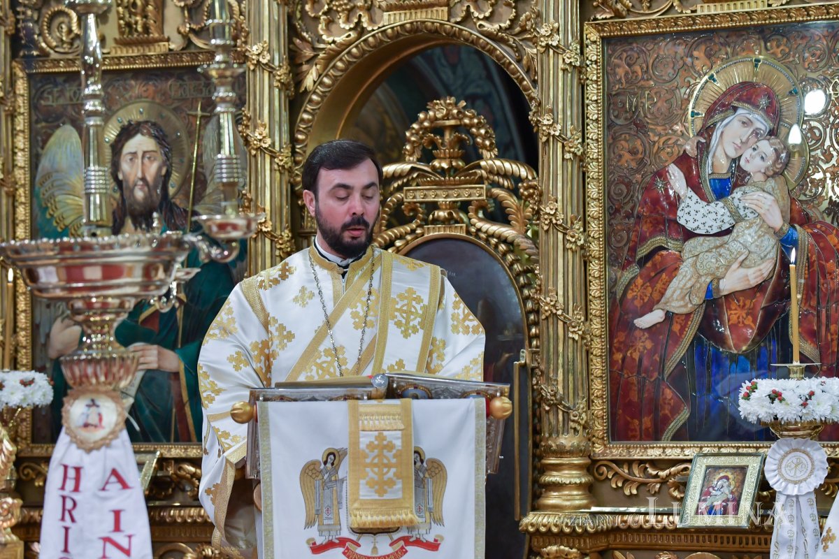 Duminica Sfintelor Paști la Catedrala Patriarhală 210997