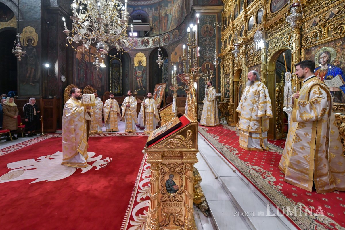 Duminica Sfintelor Paști la Catedrala Patriarhală 211000