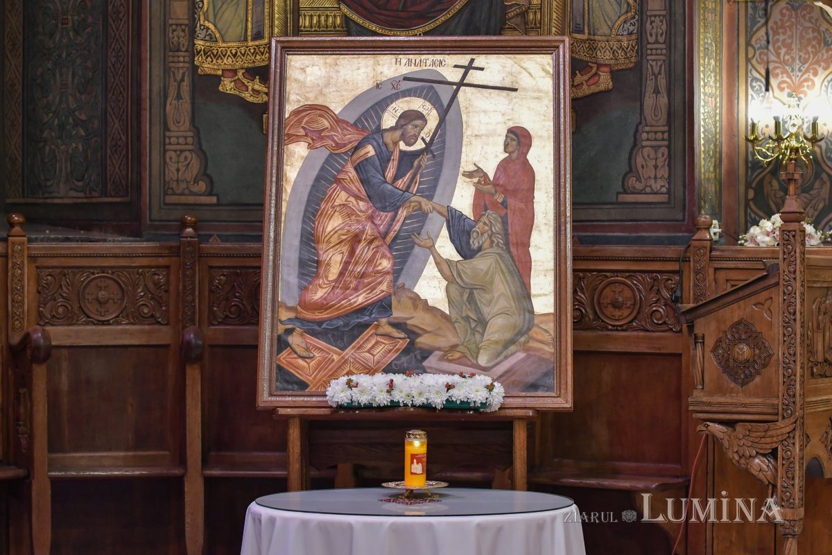 Duminica Sfintelor Paști la Catedrala Patriarhală 211009