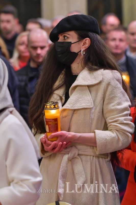 Duminica Sfintelor Paști la Catedrala Patriarhală 211012