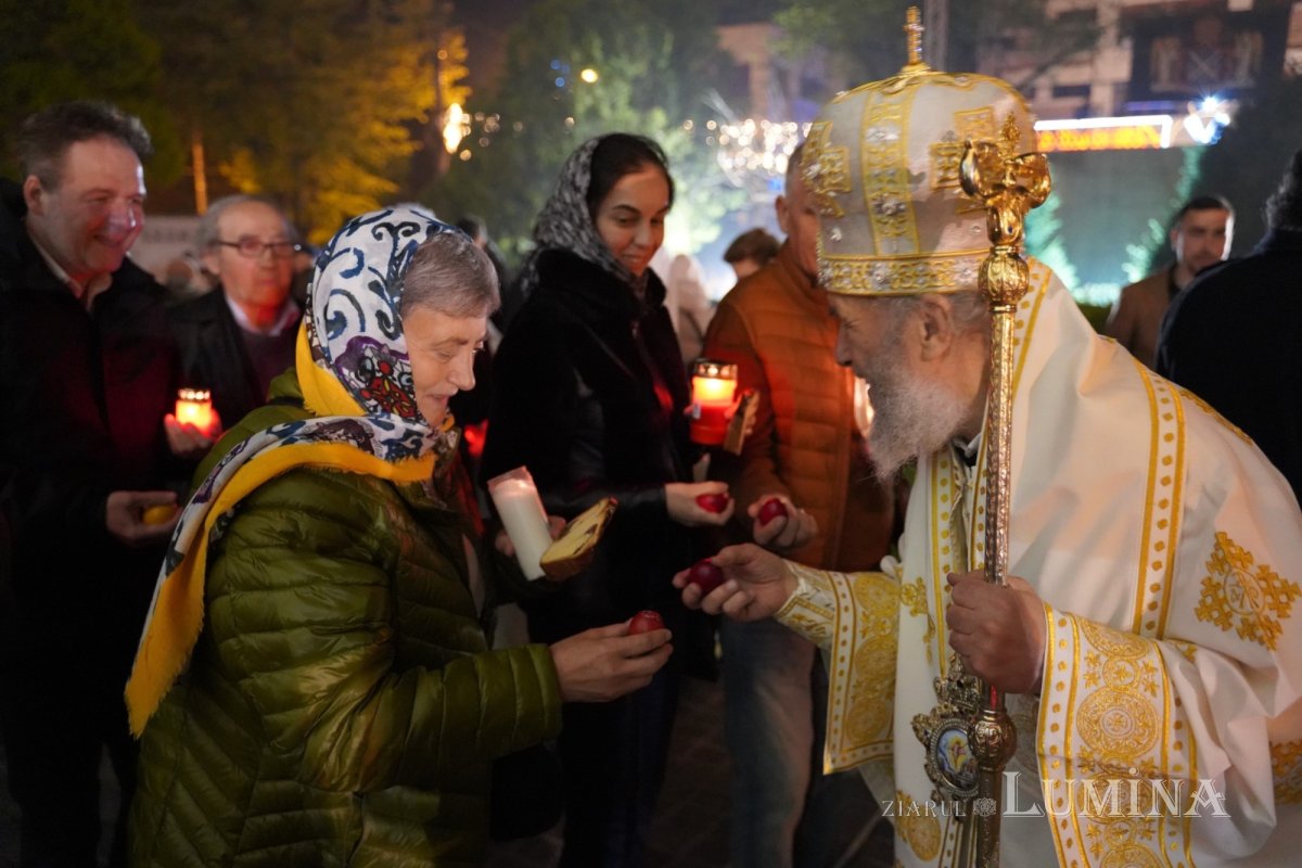Slujba Învierii Domnului la Catedrala Arhiepiscopală din Galaţi 211050