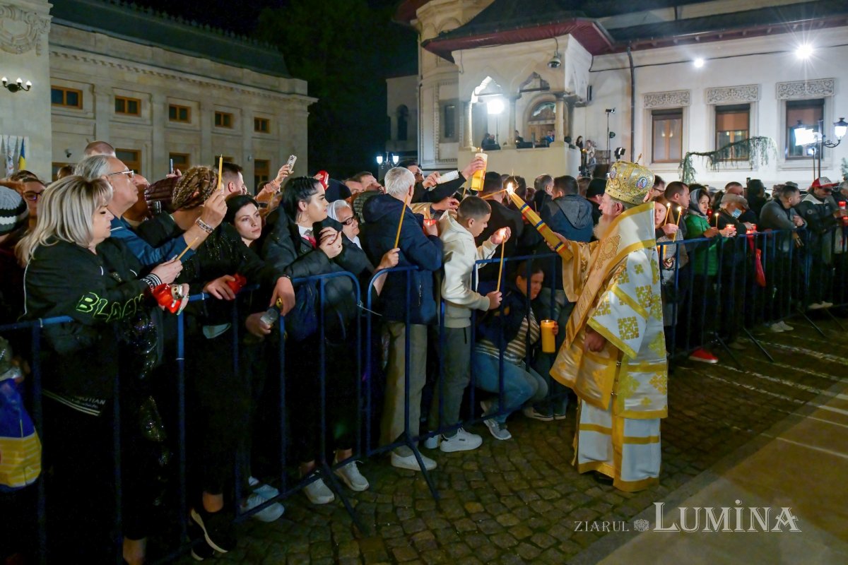 „Hristos a transformat moartea în Paște, în trecere spre viață veșnică” 210935