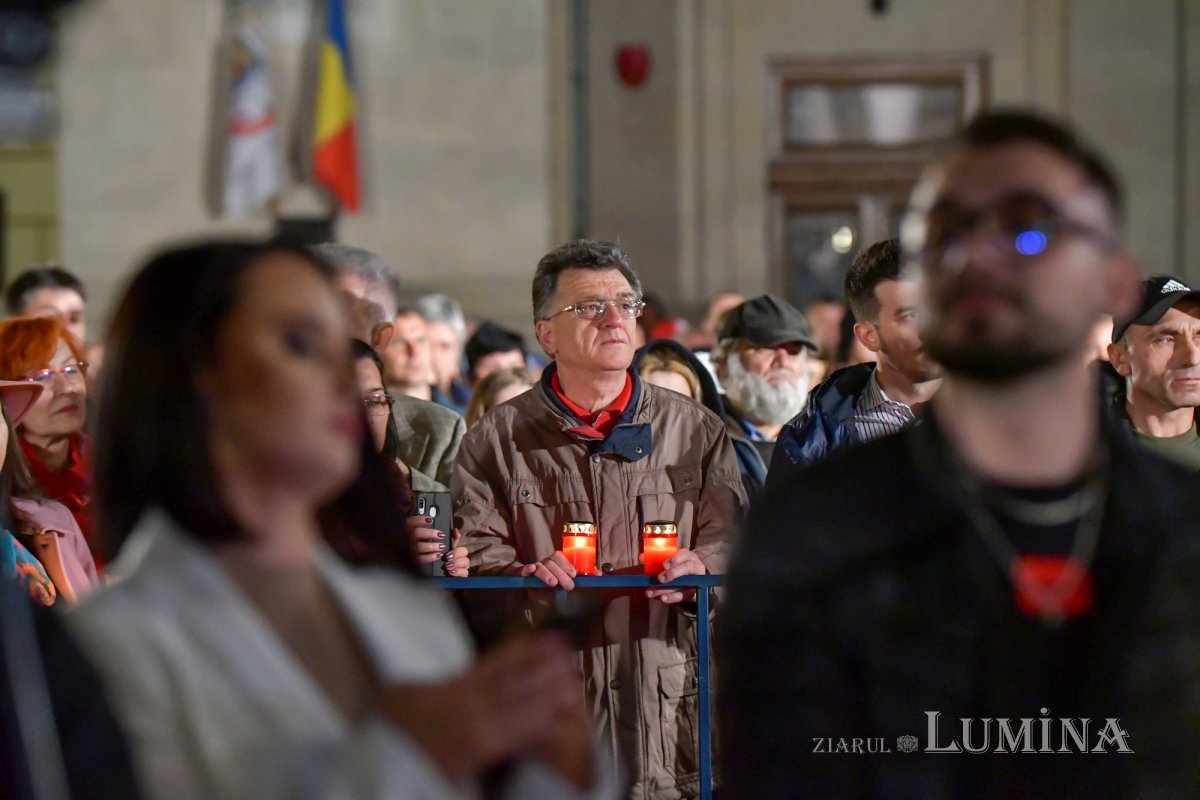 „Hristos a transformat moartea în Paște, în trecere spre viață veșnică” 210941