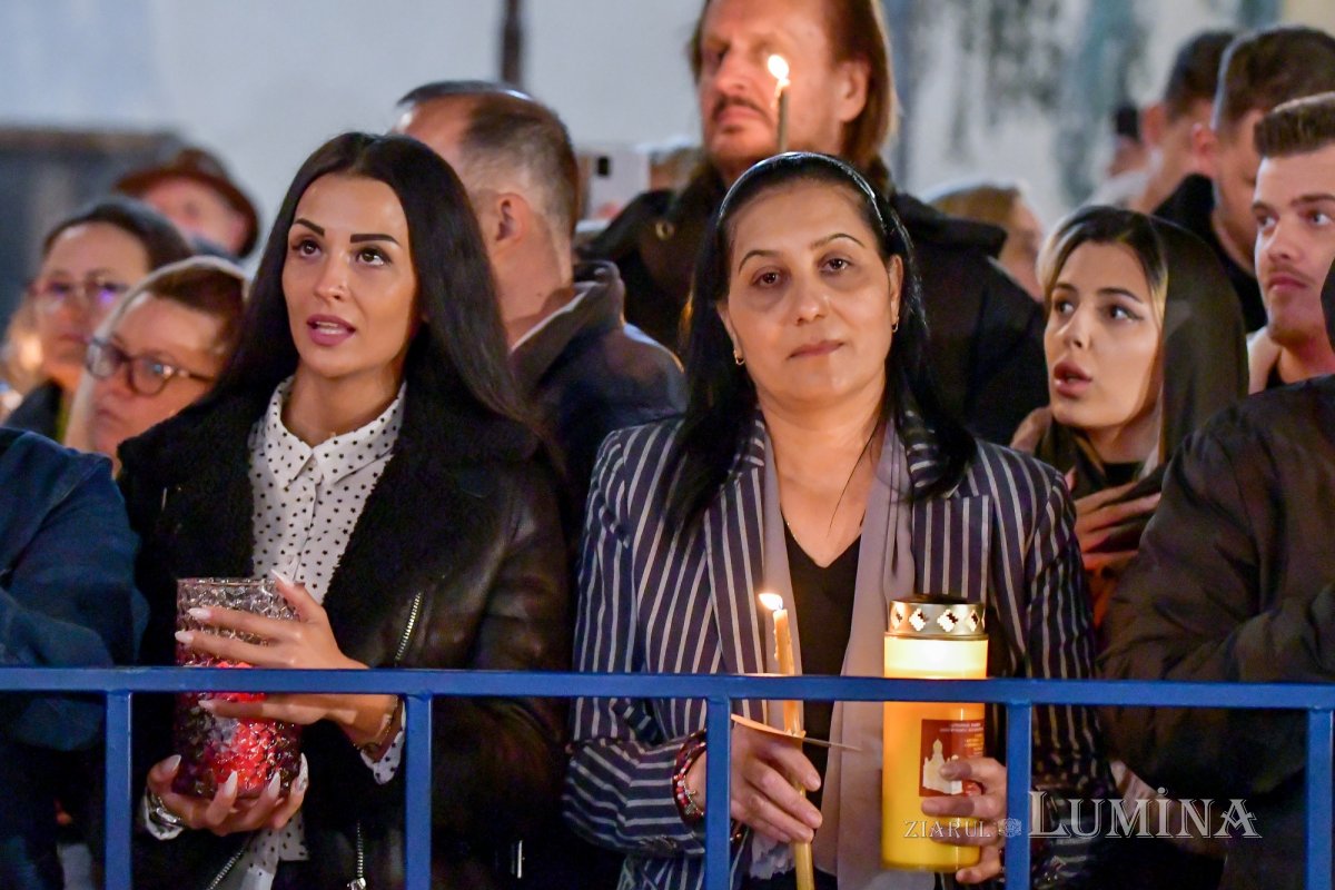 „Hristos a transformat moartea în Paște, în trecere spre viață veșnică” 210945