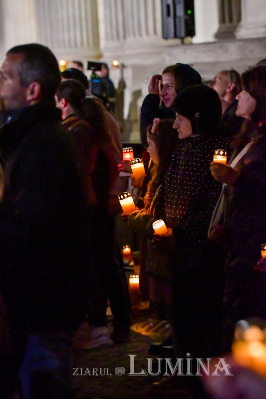 „Hristos a transformat moartea în Paște, în trecere spre viață veșnică” 210960