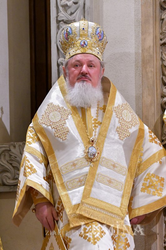 „Hristos a transformat moartea în Paște, în trecere spre viață veșnică” 210961