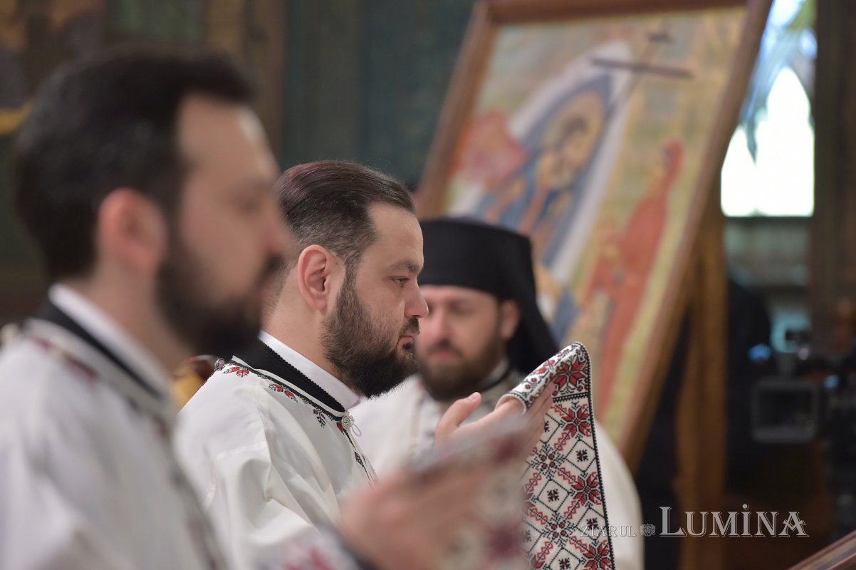 Vecernia din prima zi de Paști la Catedrala Patriarhală 211084