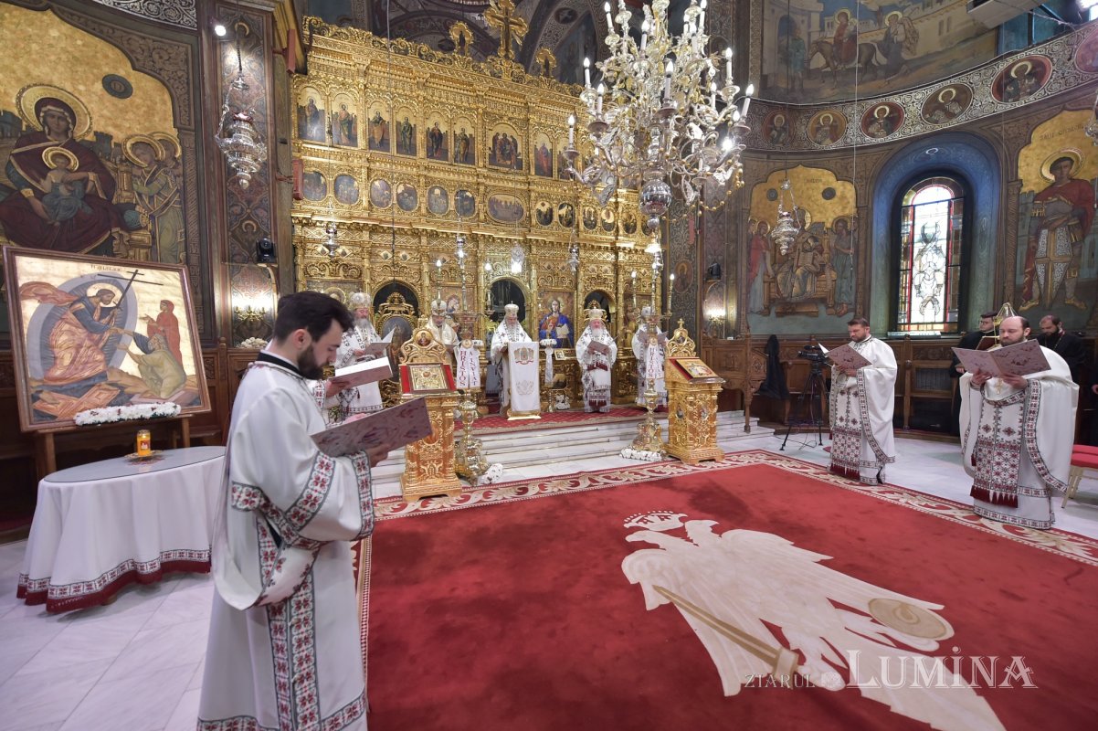 Vecernia din prima zi de Paști la Catedrala Patriarhală 211101