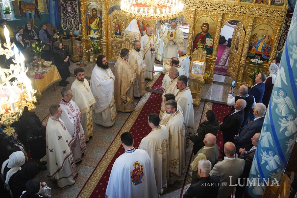 Binecuvântare în a doua zi de Paşti pentru credincioşii braşoveni 211409
