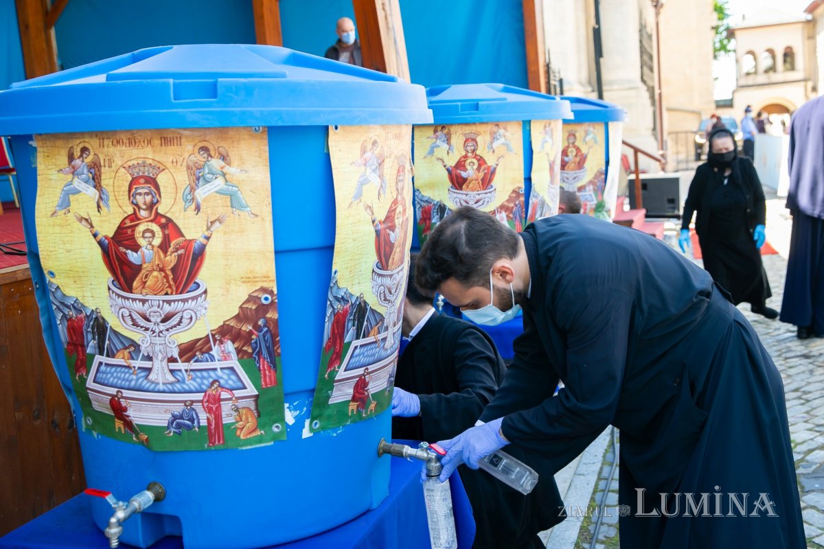 Programul sărbătorii Izvorului Tămăduirii la Catedrala Patriarhală 211477