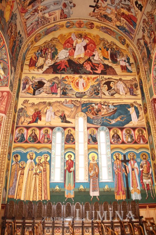 Catedrala „Învierea Domnului”, cel mai mare lăcaş din Alba şi Mureş construit după ’90 211510