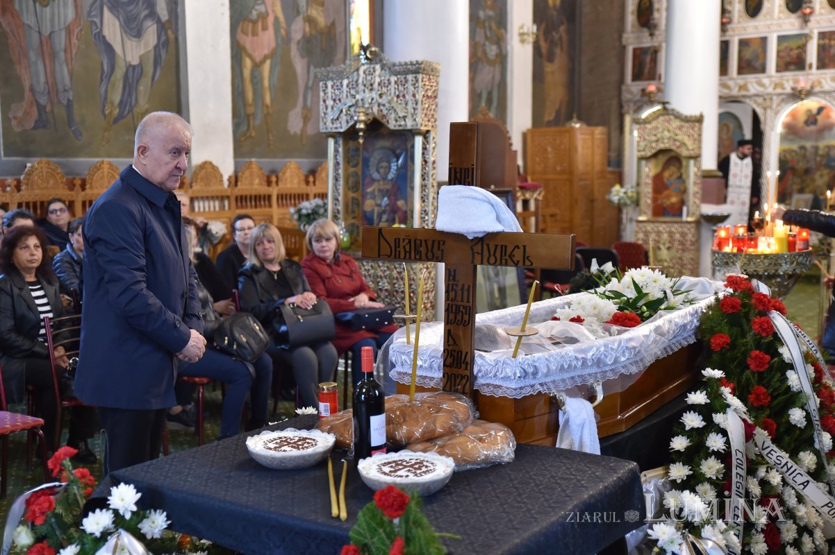 „Dumnezeu a ales plecarea sa din lumea aceasta în Săptămâna Luminată” 211637