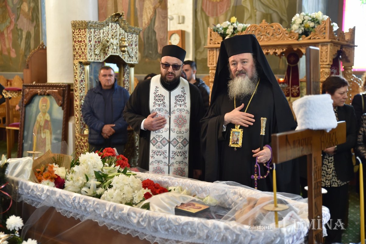 „Dumnezeu a ales plecarea sa din lumea aceasta în Săptămâna Luminată” 211639