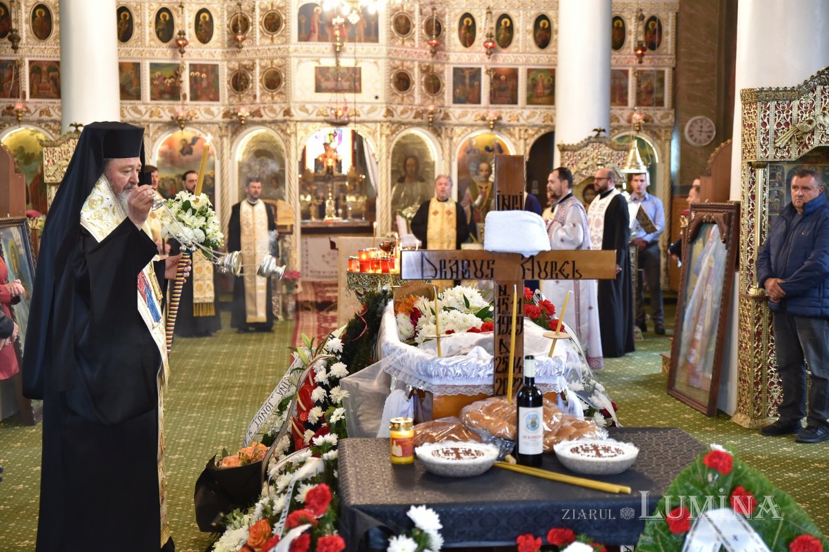 „Dumnezeu a ales plecarea sa din lumea aceasta în Săptămâna Luminată” 211641