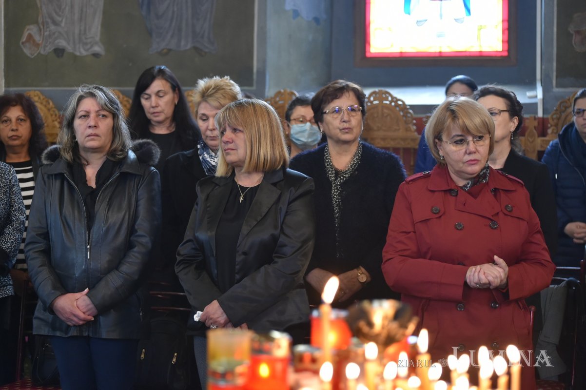 „Dumnezeu a ales plecarea sa din lumea aceasta în Săptămâna Luminată” 211649