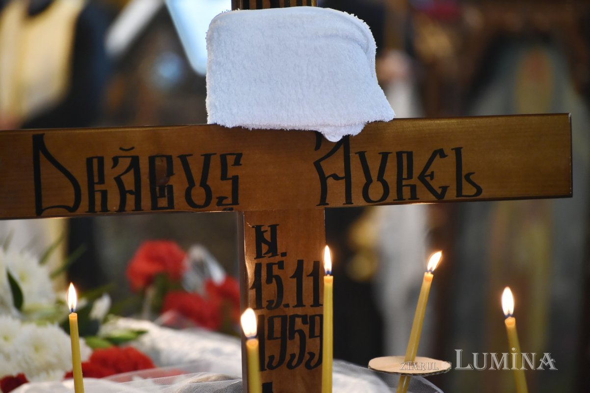 „Dumnezeu a ales plecarea sa din lumea aceasta în Săptămâna Luminată” 211652