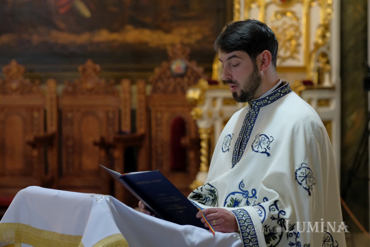 Pelerinaj la izvorul vindecător al mănăstirii prahovene Ghighiu 211756