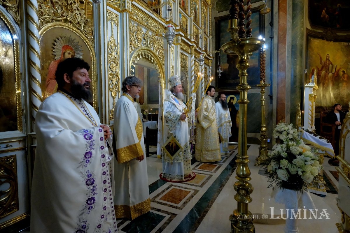 Pelerinaj la izvorul vindecător al mănăstirii prahovene Ghighiu 211790