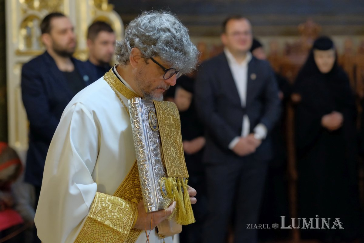 Pelerinaj la izvorul vindecător al mănăstirii prahovene Ghighiu 211793