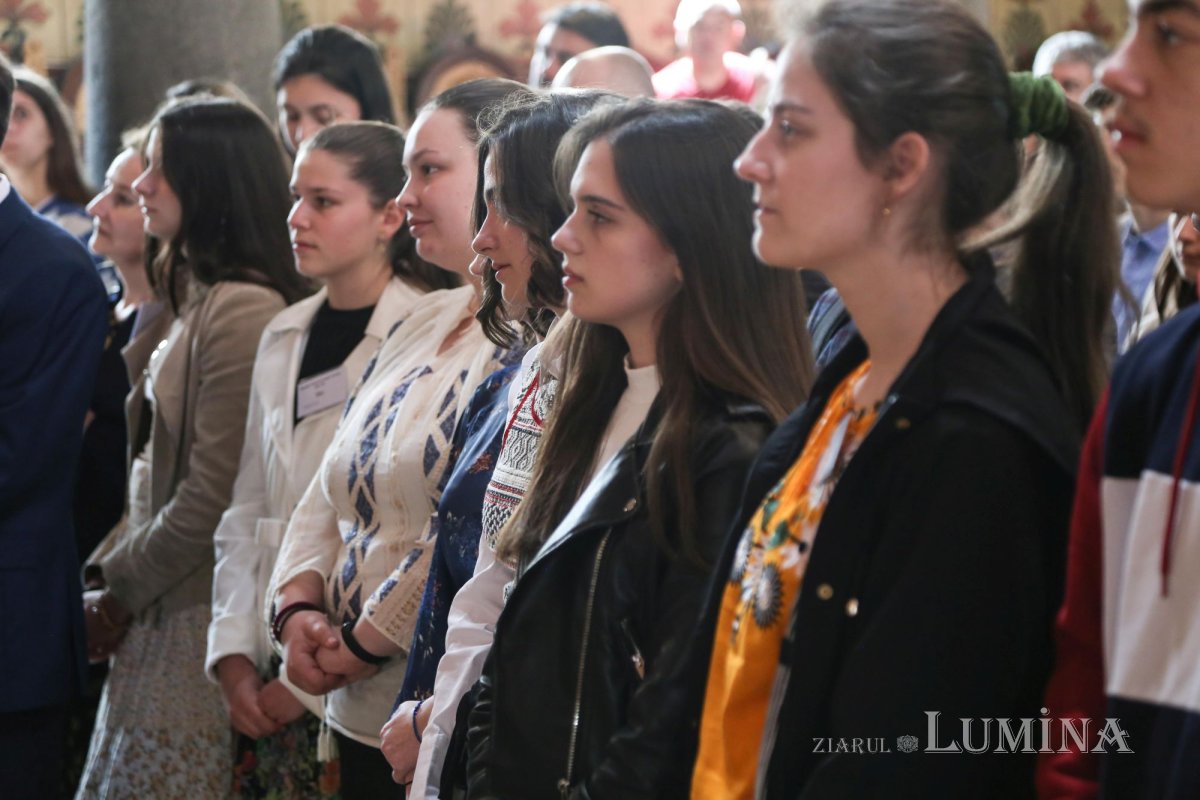 Premii pentru liceeni la Olimpiada naţională de religie de la Sibiu 212037