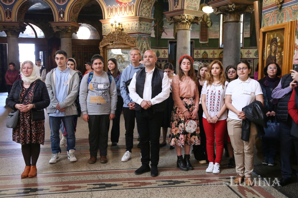 Premii pentru liceeni la Olimpiada naţională de religie de la Sibiu 212039