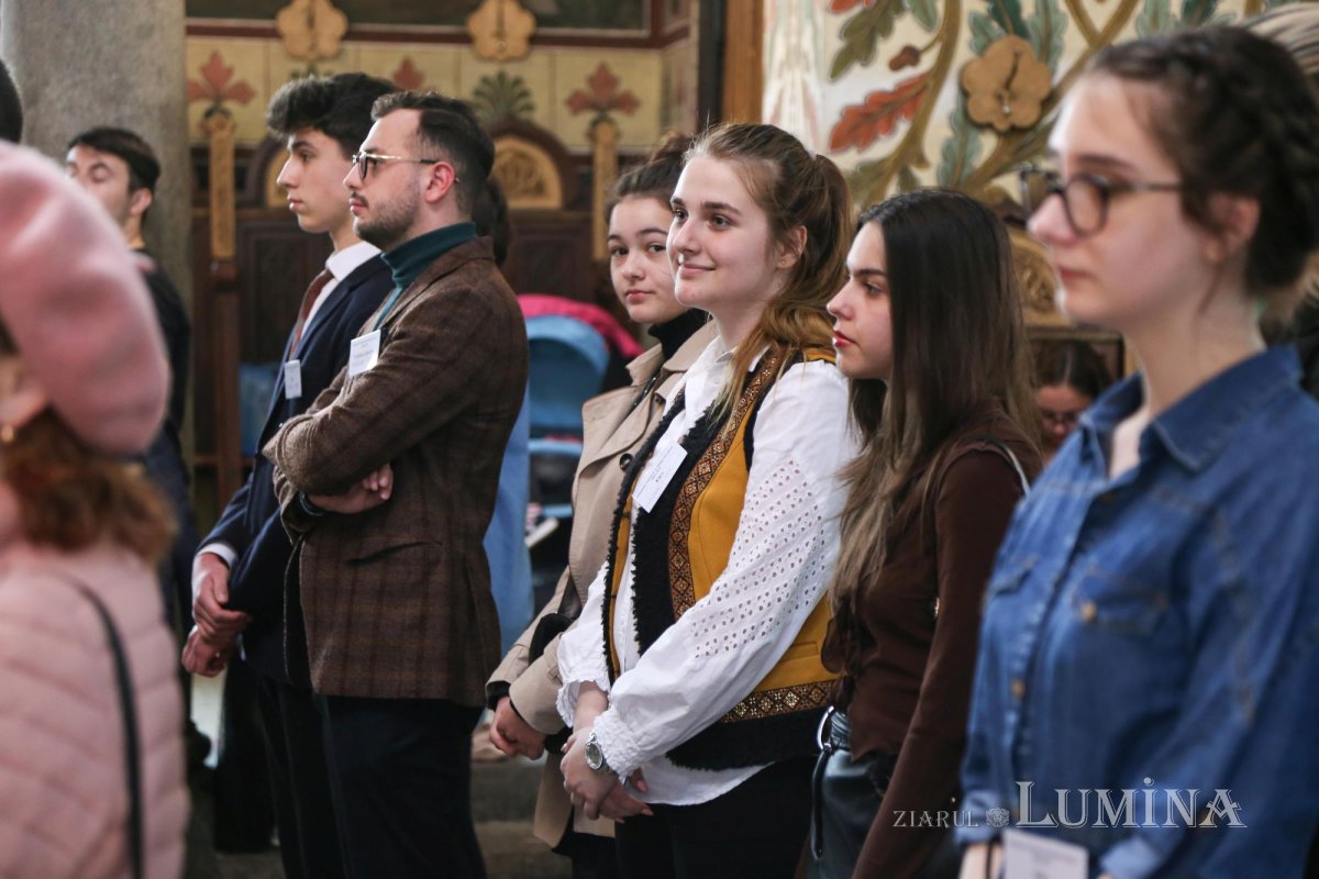 Premii pentru liceeni la Olimpiada naţională de religie de la Sibiu 212040