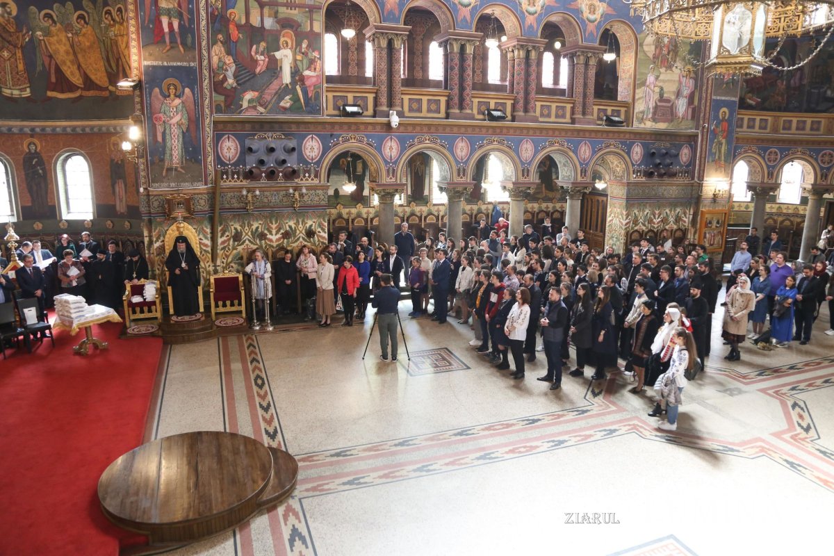 Premii pentru liceeni la Olimpiada naţională de religie de la Sibiu 212043