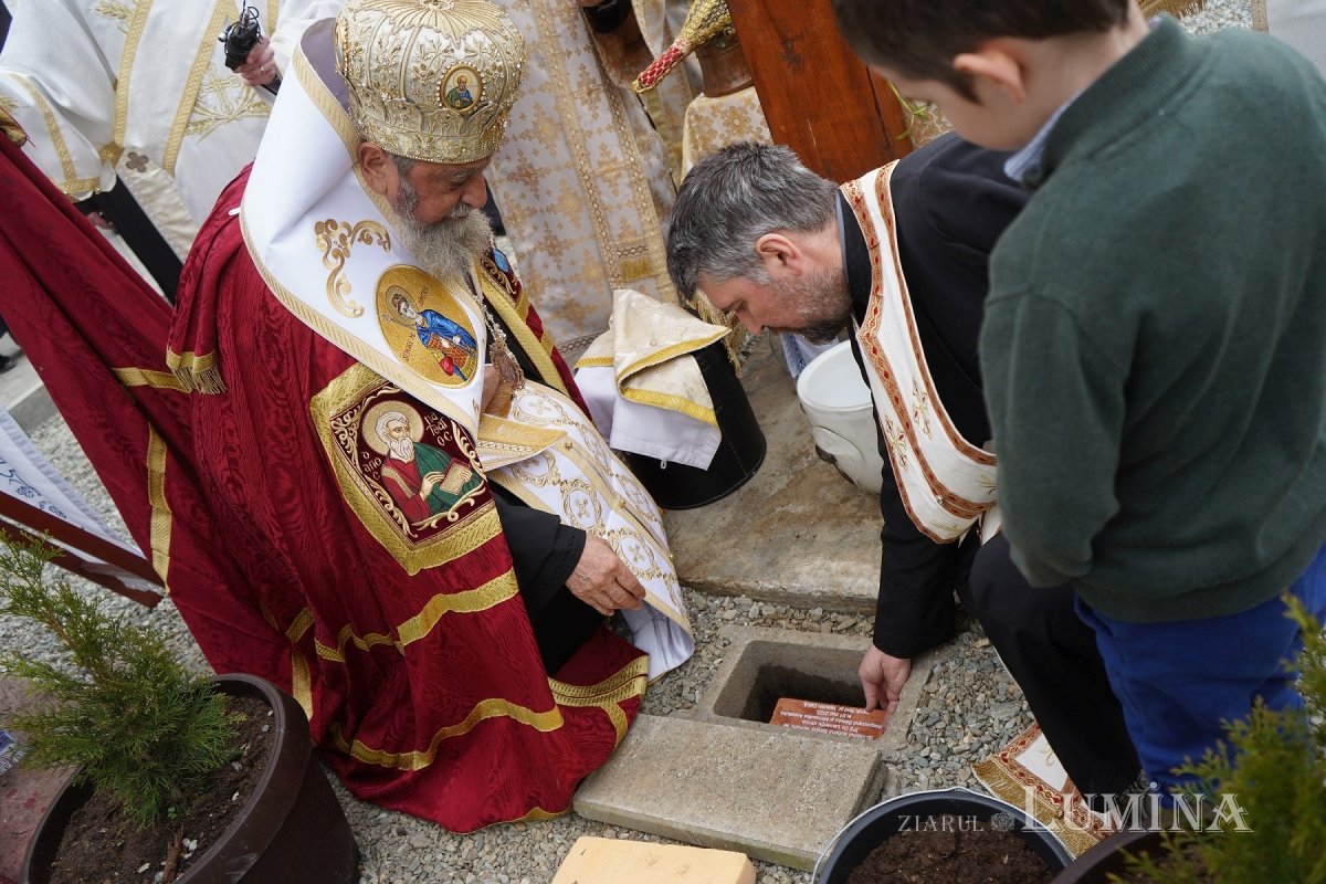 Piatră de temelie pentru o nouă biserică în Şelimbăr, judeţul Sibiu 212159